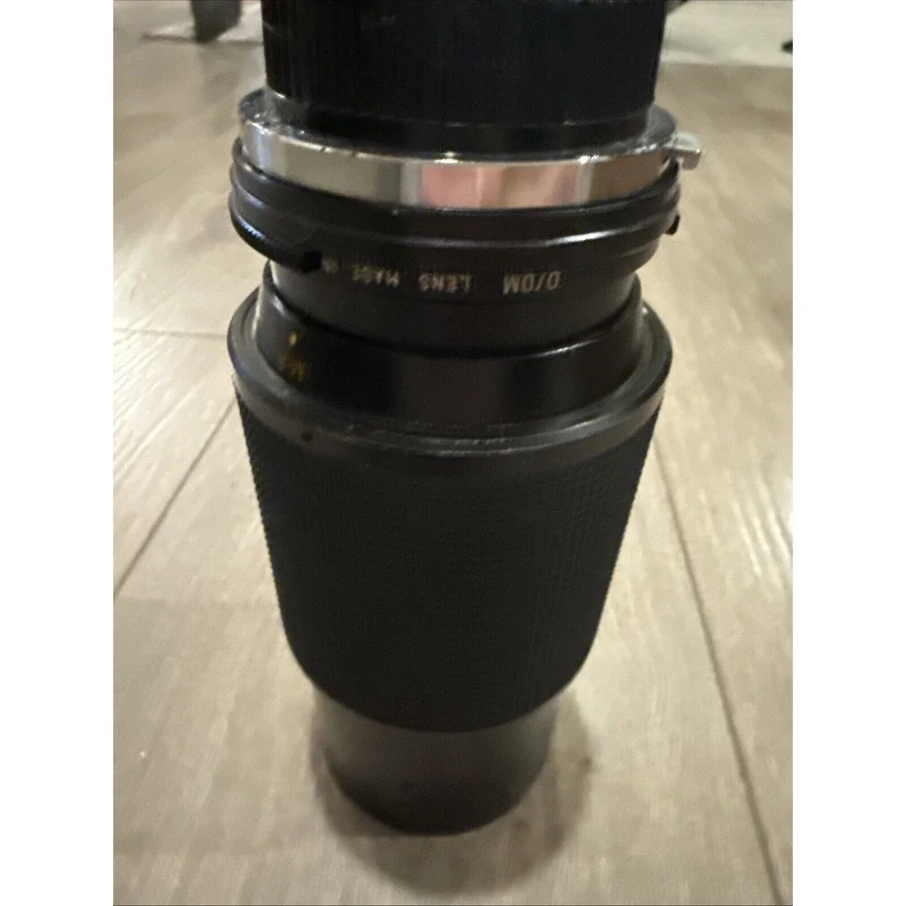 Vintage Vivitar 75-205 mm 1:3.8 Close Focusing Auto‎ Zoom Lens Excellent